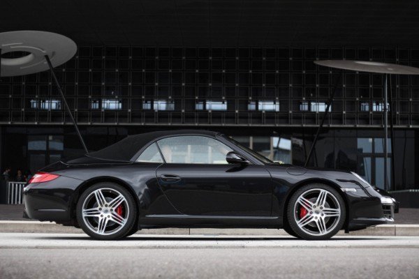 Photoshoot with Fares Hammoud The Cartell Porsche 911 S Convertible 997 4