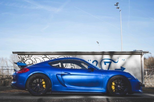 Photoshoot with Fares Hammoud The Cartell Porsche Cayman GT4 Clubsport 1